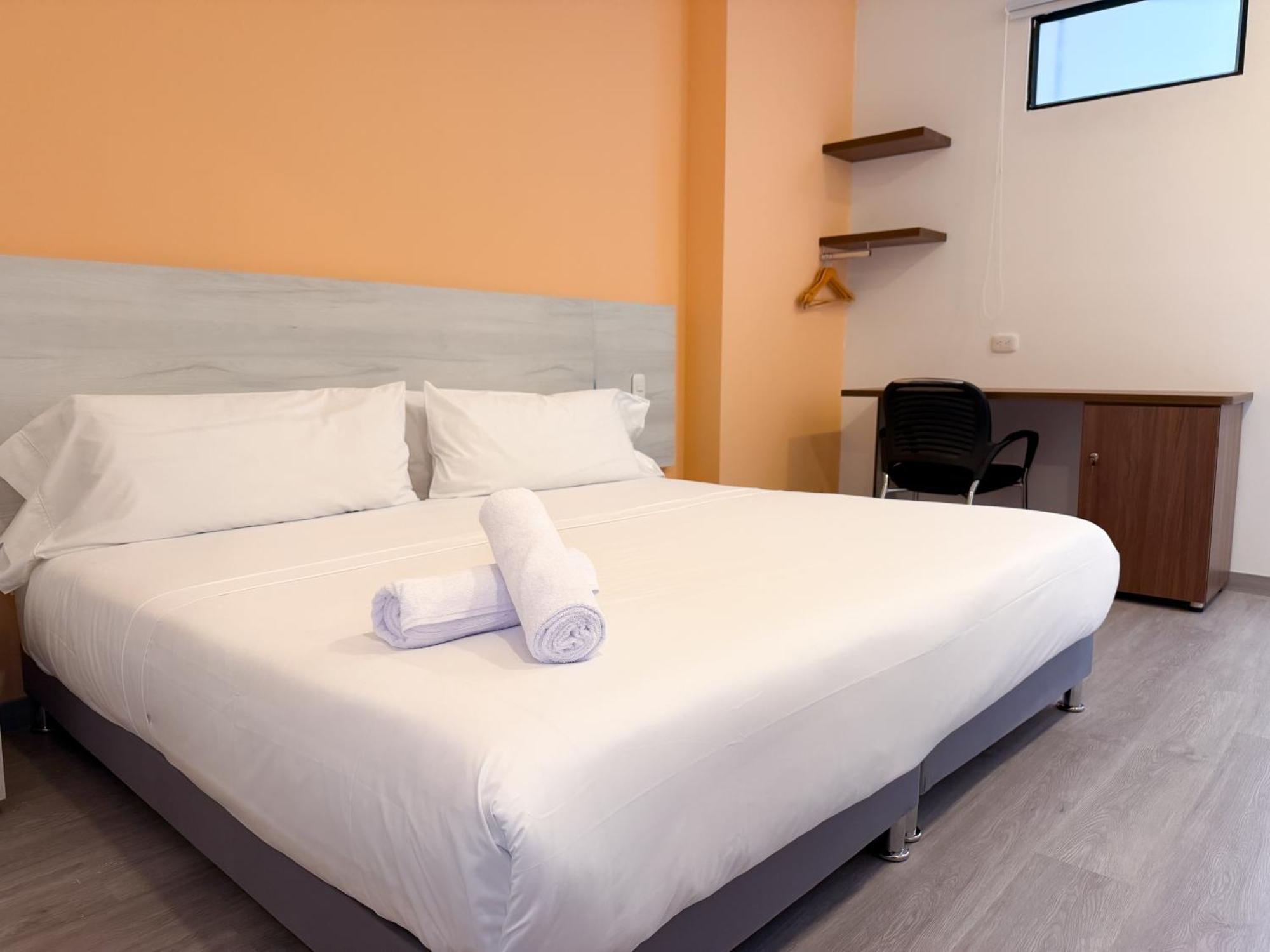 Hotel Apartamentos Regency La Feria — Photos 1